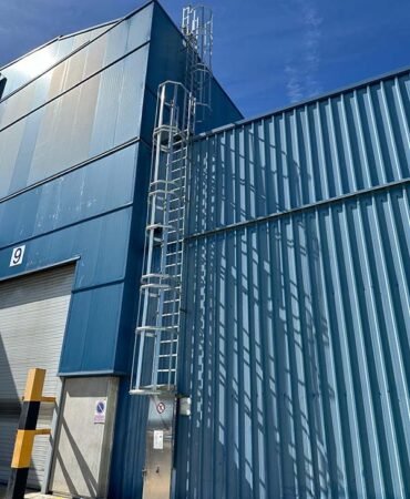 ESCALERAS (2) ESCALERAS (2)