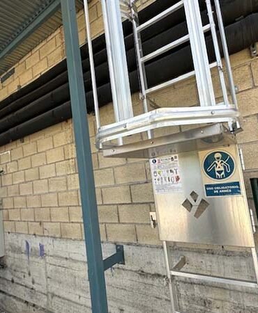 ESCALERAS (24) ESCALERAS (24)